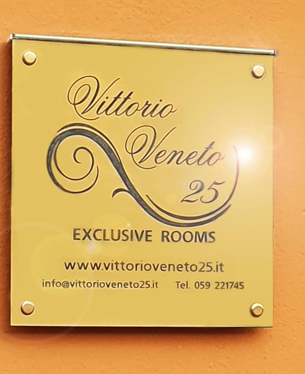 Vittorio Veneto 25 Hotel Módena Exterior foto